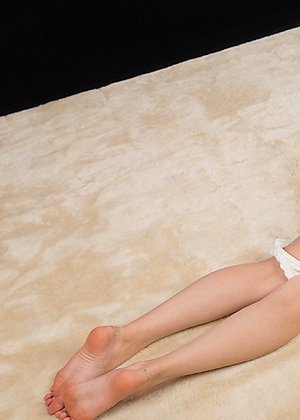 footjobs,&nbsp;heels,&nbsp;jerking,&nbsp;natsuki yokoyama,&nbsp;office,&nbsp;