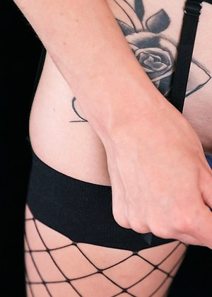 cum in pussy,&nbsp;european,&nbsp;fishnet stockings,&nbsp;panties,&nbsp;shaved pussy,&nbsp;tattooed,&nbsp;tera link,&nbsp;